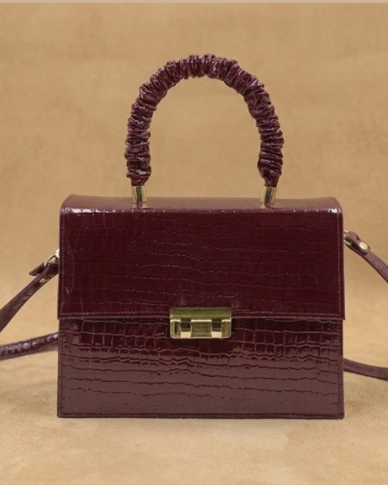 Vegan Leather Crossbody Bag – Maroon
